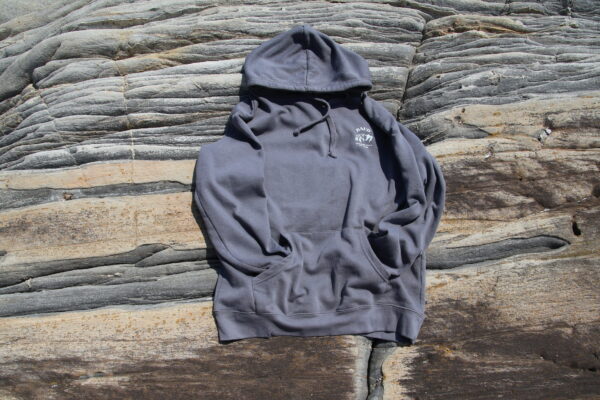Mountain hoodie - Image 3
